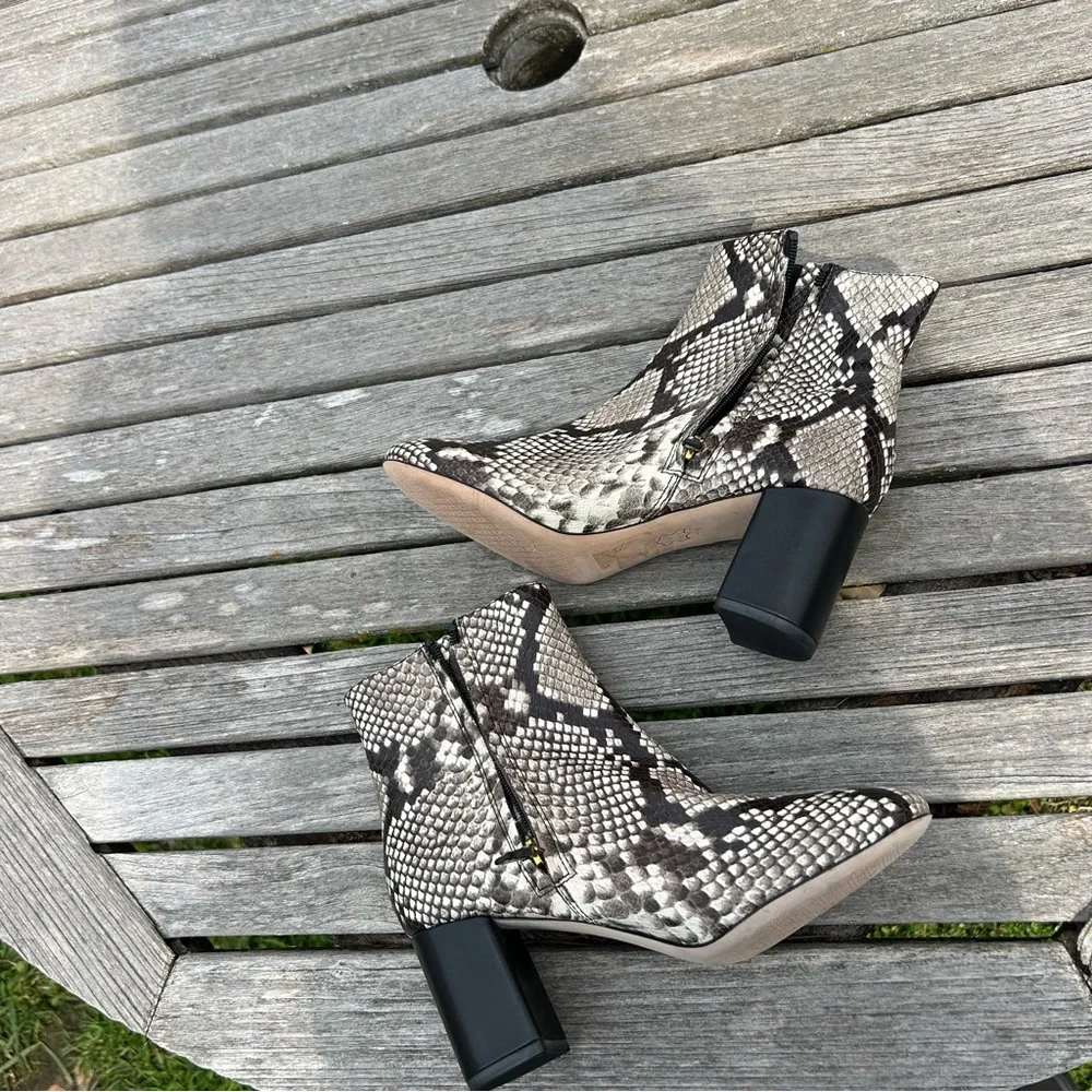 Tory Burch tory burch